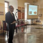 02.04.2022. Sandomierz. Gala "Sandomierzanin 2021 Roku". Na zdjęciu: Marek Rożek - prezes Klubu Miłośników Sandomierza / Grażyna Szlęzak-Wójcik / Radio Kielce