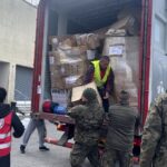 04.04.2022. Sandomierz. Przyjazd transportu z darami z Anglii jako pomoc  dla obywateli Ukrainy / Grażyna Szlęzak-Wójcik / Radio Kielce