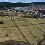 07.04.2022. Dąbrowa II. Tereny pod zabudowę / Jarosław Kubalski / Radio Kielce