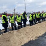 04.04.2022. Skarżysko-Kamienna. Rozpoczęcie budowy hali dla spółki POLREGIO / Anna Głąb / Radio Kielce