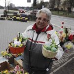 10.04.2022. Kielce. Plac Targowy przy ulicy Seminaryjskiej - Niedziela Palmowa / Jarosław Kubalski / Radio Kielce