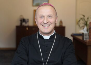 Na zdjęciu: biskup Marek Solarczyk / Wiktor Taszłow / Radio Kielce