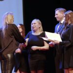 04.04.2022. Kielce. Gala na Podsumowanie Roku Sportowego 2021. Wyróżnienia wręcza Anna Kibort - wiceprzewodnicząca rady miasta, Marcin Chłodnicki - wiceprezydent Kielc / Wiktor Taszłow / Radio Kielce