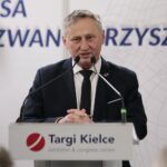 06.04.2022. Kielce. Targi Kielce. Podpisanie umowy dotyczącej powstania Klastra Metrologicznego. Na zdjęciu: Zbigniew Koniusz - wojewoda świętokrzyski / Wiktor Taszłow / Radio Kielce