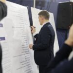 06.04.2022. Kielce. Targi Kielce. Podpisanie umowy dotyczącej powstania Klastra Metrologicznego. Na zdjęciu: prof. Jacek Semaniak - prezes Głównego Urzędu Miar / Wiktor Taszłow / Radio Kielce