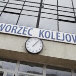 06.04.2022. Kielce. Elementy pochodzące z przebudowywanego dworca PKP / Wiktor Taszłow / Radio Kielce