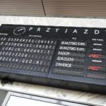 06.04.2022. Kielce. Elementy pochodzące z przebudowywanego dworca PKP / Wiktor Taszłow / Radio Kielce