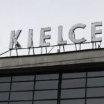 06.04.2022. Kielce. Elementy pochodzące z przebudowywanego dworca PKP / Wiktor Taszłow / Radio Kielce