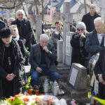 07.04.2022. Kielce. Pogrzeb Stanisława Nyczaja - prezesa kieleckiego oddziału Związku Literatów Polskich / Wiktor Taszłow / Radio Kielce