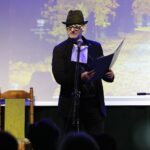 07.04.2022. Kielce. Wieczór wspomnień Stanisława Nyczaja. Na zdjęciu: Szczęsny Wroński - aktor / Wiktor Taszłow / Radio Kielce