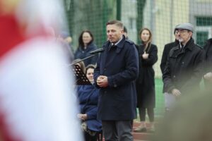 08.04.2022. Kielce. Ślubowanie klas mundurowych w Zespole Szkół Mechanicznych. Na zdjęciu: Marcin Chłodnicki - zastępca prezydenta Kielc / Wiktor Taszłow / Radio Kielce