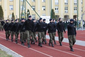 08.04.2022. Kielce. Ślubowanie klas mundurowych w Zespole Szkół Mechanicznych / Wiktor Taszłow / Radio Kielce