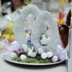 08.04.2022. Kielce. Galeria Korona. Kiermasz kieleckiego "Plastyka" z którego dochód pomoże mieszkańcom Ukrainy / Wiktor Taszłow / Radio Kielce