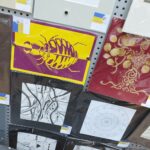 08.04.2022. Kielce. Galeria Korona. Kiermasz kieleckiego "Plastyka" z którego dochód pomoże mieszkańcom Ukrainy / Wiktor Taszłow / Radio Kielce