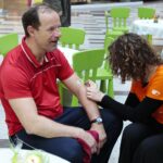 08.04.2022. Kielce. Galeria Korona. Kiermasz kieleckiego "Plastyka" z którego dochód pomoże mieszkańcom Ukrainy / Wiktor Taszłow / Radio Kielce