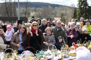 16.04.2022. Ciekoty. Poświęcenie pokarmów na Żeromszczyźnie / Wiktor Taszłow / Radio Kielce