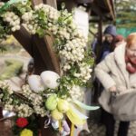 10.04.2022 Kielce. Kiermasz wielkanocny przed Dworkiem Laszczyków / Jarosław Kubalski / Radio Kielce