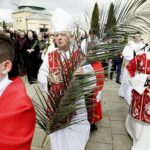 10.04.22022 Kielce. Niedziela Palmowa.Bbiskup Jan Piotrowski / Jarosław Kubalski / Radio Kielce