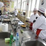 05.04.2022 Kielce. Zespół Szkół Przemysłu Spożywczego. Konkurs kulinarny dla uczniów / Jarosław Kubalski / Radio Kielce