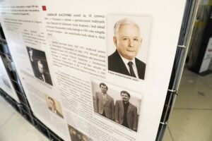 06.04.2022 Kielce. ŚUW. Wystawa "Od Moraczewskiego do Morawieckiego. Premierzy Rzeczypospolitej Niepodległej 1918 – 2018” / Jarosław Kubalski / Radio Kielce