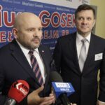 09.04.2022 Kielce. Okręgowy zjazd Solidarnej Polski. Na zdjęciu od lewej: poseł Mariusz Gosek i senator Jacek Włosowicz / Jarosław Kubalski / Radio Kielce