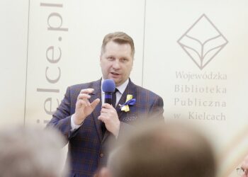 Na zdjęciu: Przemysław Czarnek - minister edukacji i nauki / Fot. Jarosław Kubalski - Radio Kielce