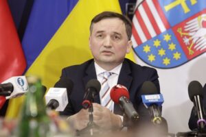 04.04.2022 Kielce. Minister sprawiedliwości Zbigniew Ziobro podczas konferencji prasowej / Jarosław Kubalski / Radio Kielce