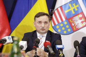 04.04.2022 Kielce. Minister sprawiedliwości Zbigniew Ziobro podczas konferencji prasowej / Jarosław Kubalski / Radio Kielce