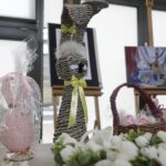 05.04.2022 Kielce. Zespół Państwowych Szkół Plastycznych. Uczniowie przygotowują prace na kiermasz charytatywny / Jarosław Kubalski / Radio Kielce