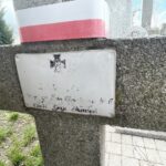 11.04.2022. Ćmielów. Kwatera partyzancka na cmentarzu parafialnym / Emilia Sitarska / Radio Kielce