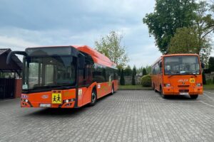 11.05.2022. Działoszyce. Nowy elektryczny autobus szkolny / UMiG Działoszyce