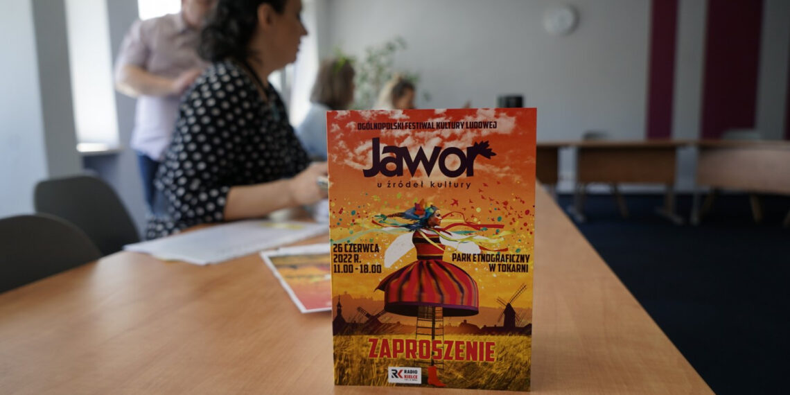 10.05.2022. Radio Kielce. Obrady jury konkursu dla twórców i artystów ludowych „Jawor u źródeł kultury” / Fot. Piotr Kwaśniewski - Radio Kielce