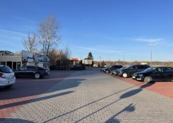 Sandomierz. Tereny, na których ma powstać nowy parking - ulica Browarna i jej sąsiedztwo / Grażyna Szlęzak-Wójcik / Radio Kielce