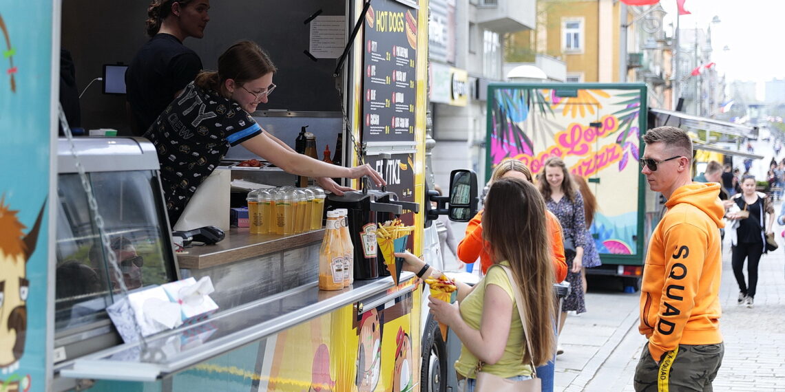 06.05.2022. Kielce. Street Food Polska Festival / Fot. Wiktor Taszłow - Radio Kielce