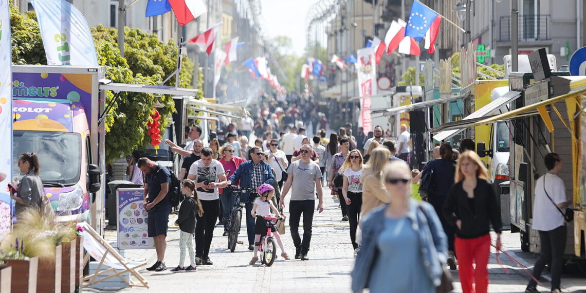 06.05.2022. Kielce. Street Food Polska Festival / Fot. Wiktor Taszłow - Radio Kielce