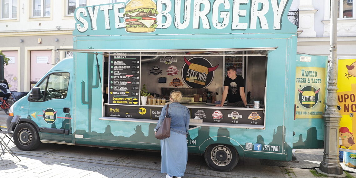 06.05.2022. Kielce. Street Food Polska Festival / Fot. Wiktor Taszłow - Radio Kielce