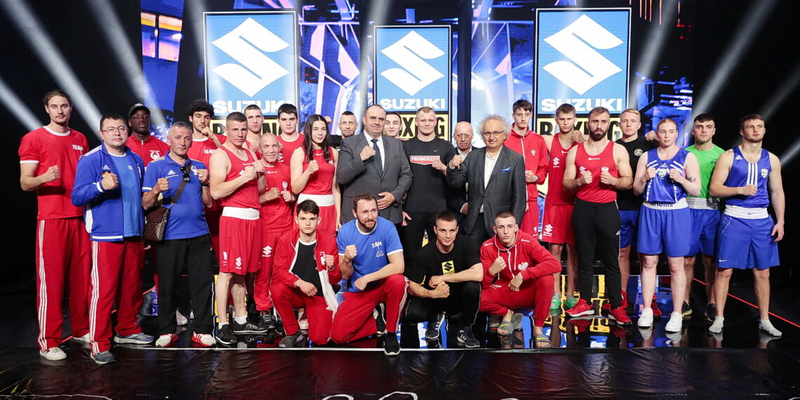 12.05.2022. Targi Kielce. Ceremonia ważenia przed galą Suzuki Boxing Night XV / Fot. Wiktor Taszłow - Radio Kielce