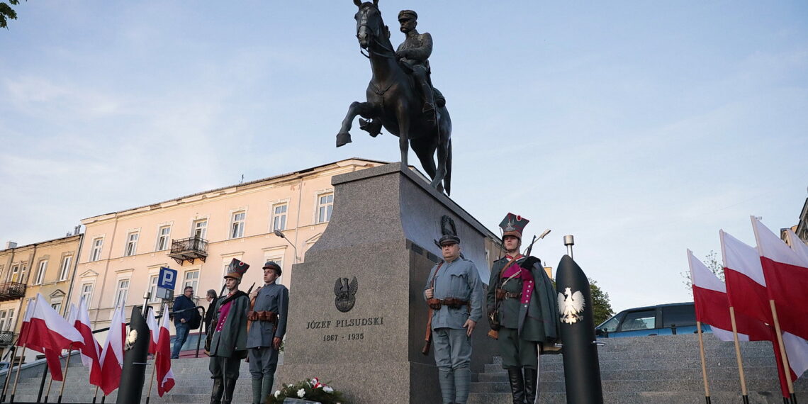 12.05.2022. Kielce. Uroczystości w związane z 87. rocznicą śmierci Józefa Piłsudskiego /  Fot. Wiktor Taszłow - Radio Kielce