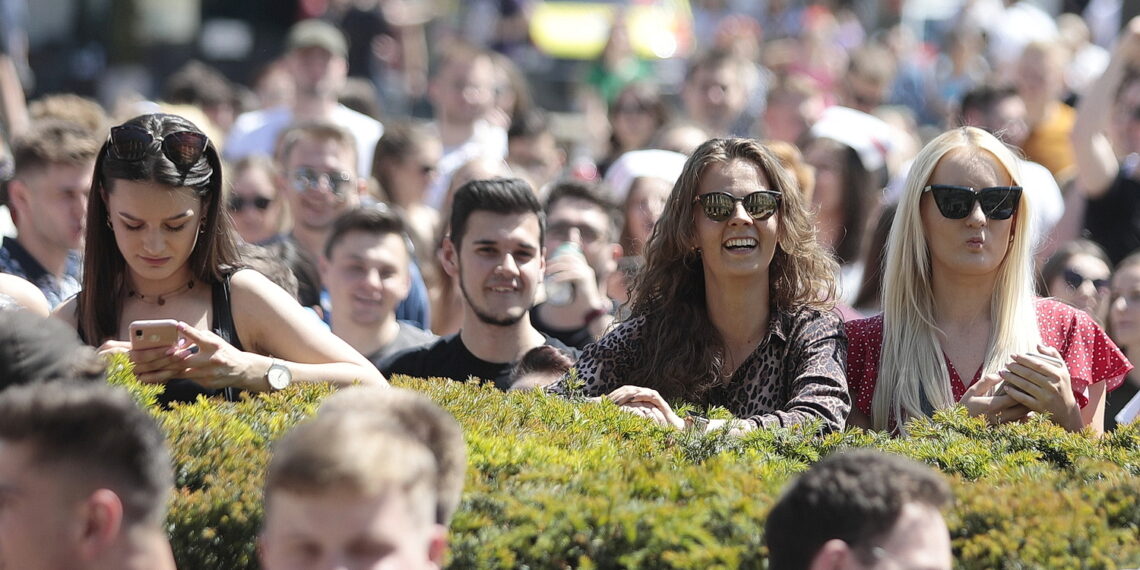 19.05.2022. Kielce. Korowód studentów idzie ulicami miasta / Fot. Wiktor Taszłow - Radio Kielce