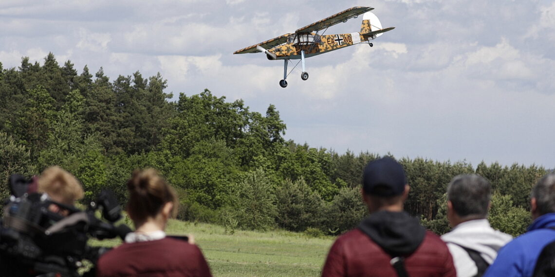 28.05.2022 Kowala. Latające modele samolotów. Piknik modelarski