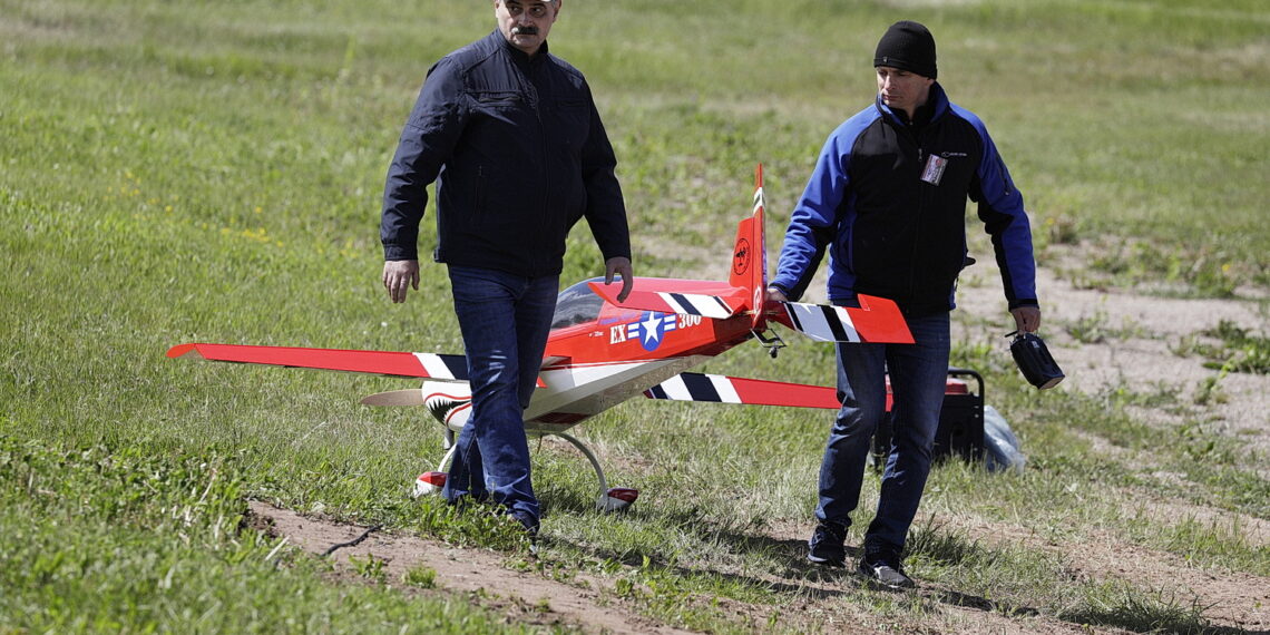 28.05.2022 Kowala. Latające modele samolotów. Piknik modelarski