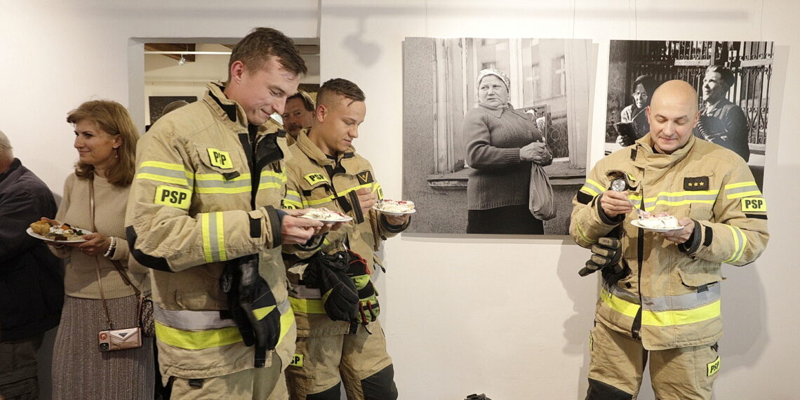 30.05.2022 Kielce. Dworek Laszczyków. 90 urodziny fotografika Janusza Buczkowskiego