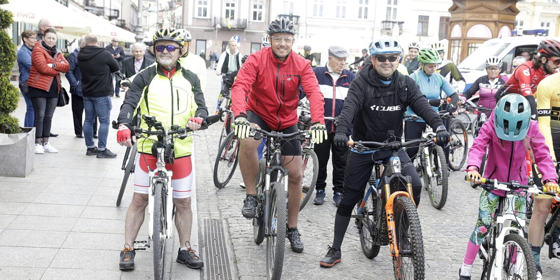 29.05.2022 Kielce. Rynek.  I Świętokrzyski Dzień Roweru