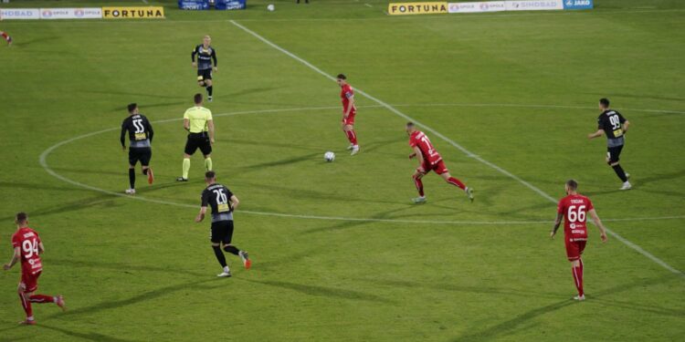 06.05.2022. Opole. Mecz 32. kolejki Fortuna 1 Ligi: Odra Opole - Korona Kielce / Sebastian Kalwat / Radio Kielce