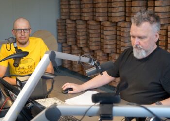 18.05.2022. Kielce. Punkty Widzenia. Na zdjęciu (od lewej): Damian Wysocki - Radio eM Kielce, Marek Cender - Radio Kielce / Kamil Król / Radio Kielce