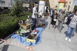 14.05.2022. Kielce. Giełda kolekcjonerska / Jarosław Kubalski / Radio Kielce