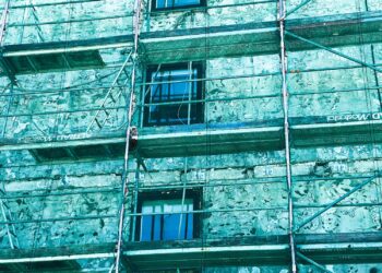 10.05.2022. Kielce. Termomodernizacja budynku ZUS przy ulicy Piotrkowskiej / Jarosław Kubalski / Radio Kielce