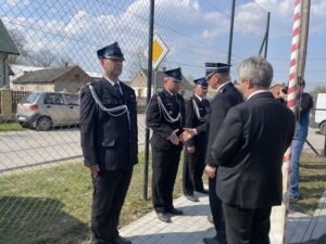 01.05.2022. Romanówka w gminie Dwikozy. Jubileusz 70-lecia istnienia jednostki OSP / Grażyna Szlęzak-Wójcik / Radio Kielce