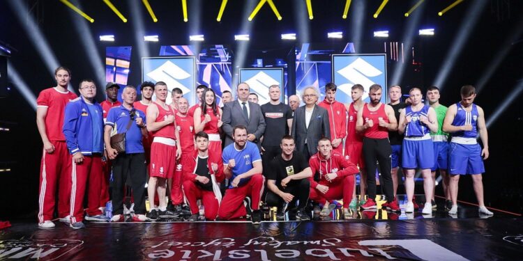 12.05.2022. Targi Kielce. Ceremonia ważenia przed galą Suzuki Boxing Night XV / Wiktor Taszłow / Radio Kielce