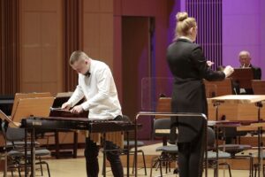 20.05.2022. Kielce. Filharmonia Świętokrzyska. Koncert laureatów XXIV Ogólnoszkolnego Konkursu Wykonawczego. Na zdjęciu: Juliusz Lenckowski / Wiktor Taszłow / Radio Kielce